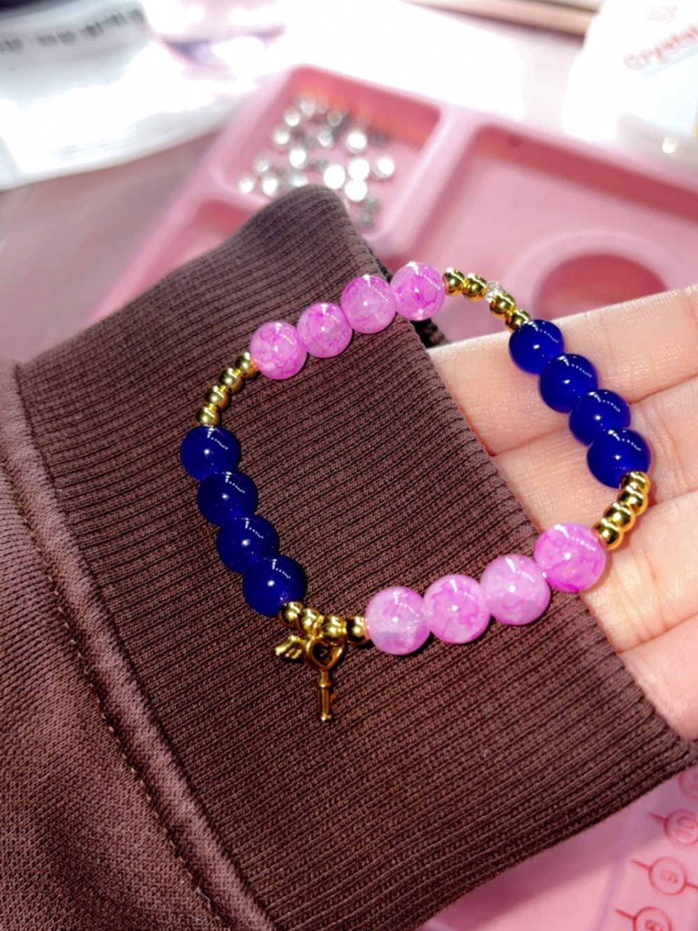 Elegant Pink & Blue Beaded Stretch Bracelet with Gold Accents